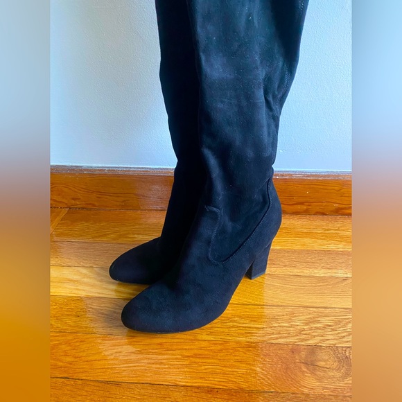 Over-the-knee suede boots - Picture 7 of 11
